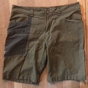 Arcteryx men’s shorts 36